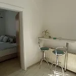 Apartment Em-bajkeraj *