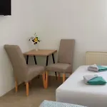 Em-bajkeraj *