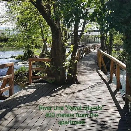 Διαμέρισμα Em-bajkeraj *